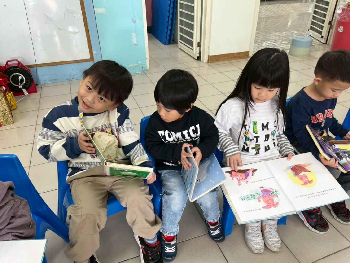 line_album_114-1崙坪行動書車2025125_251208_9