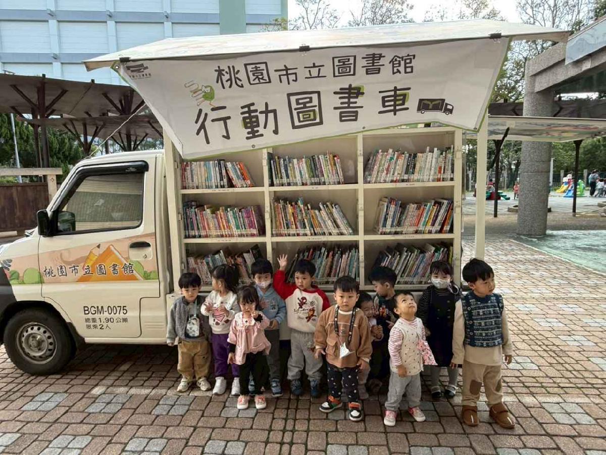 line_album_114-1崙坪行動書車2025125_251208_43