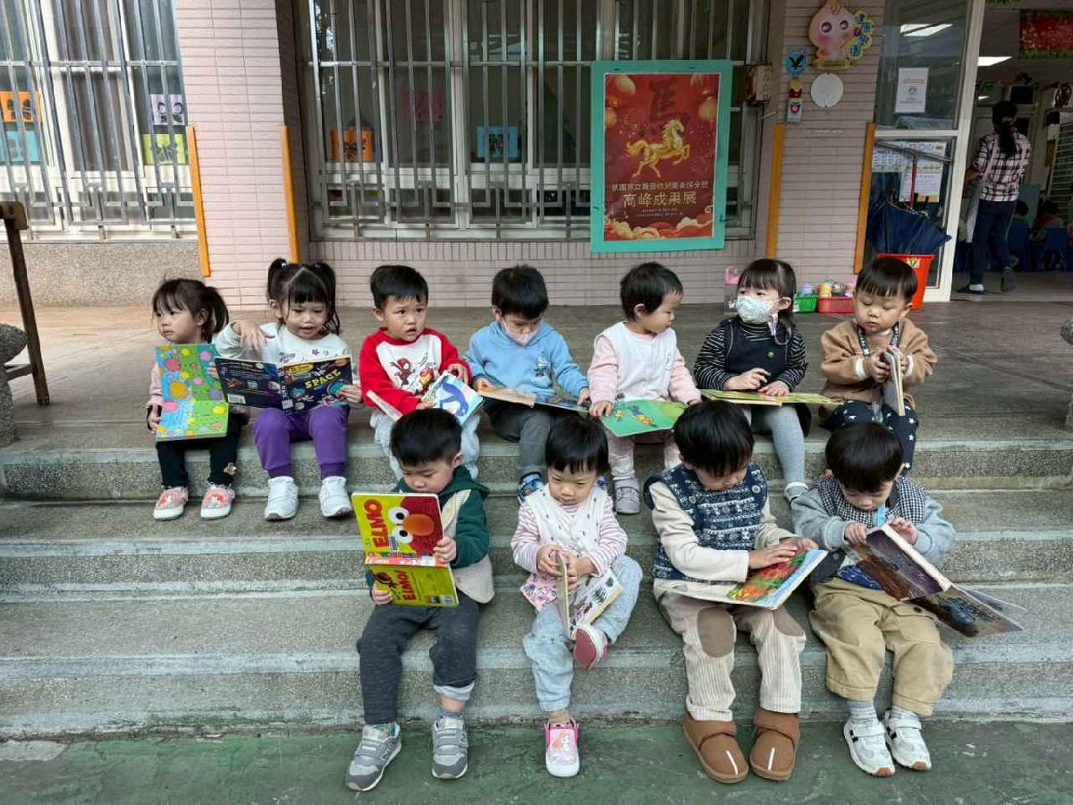 line_album_114-1崙坪行動書車2025125_251208_44