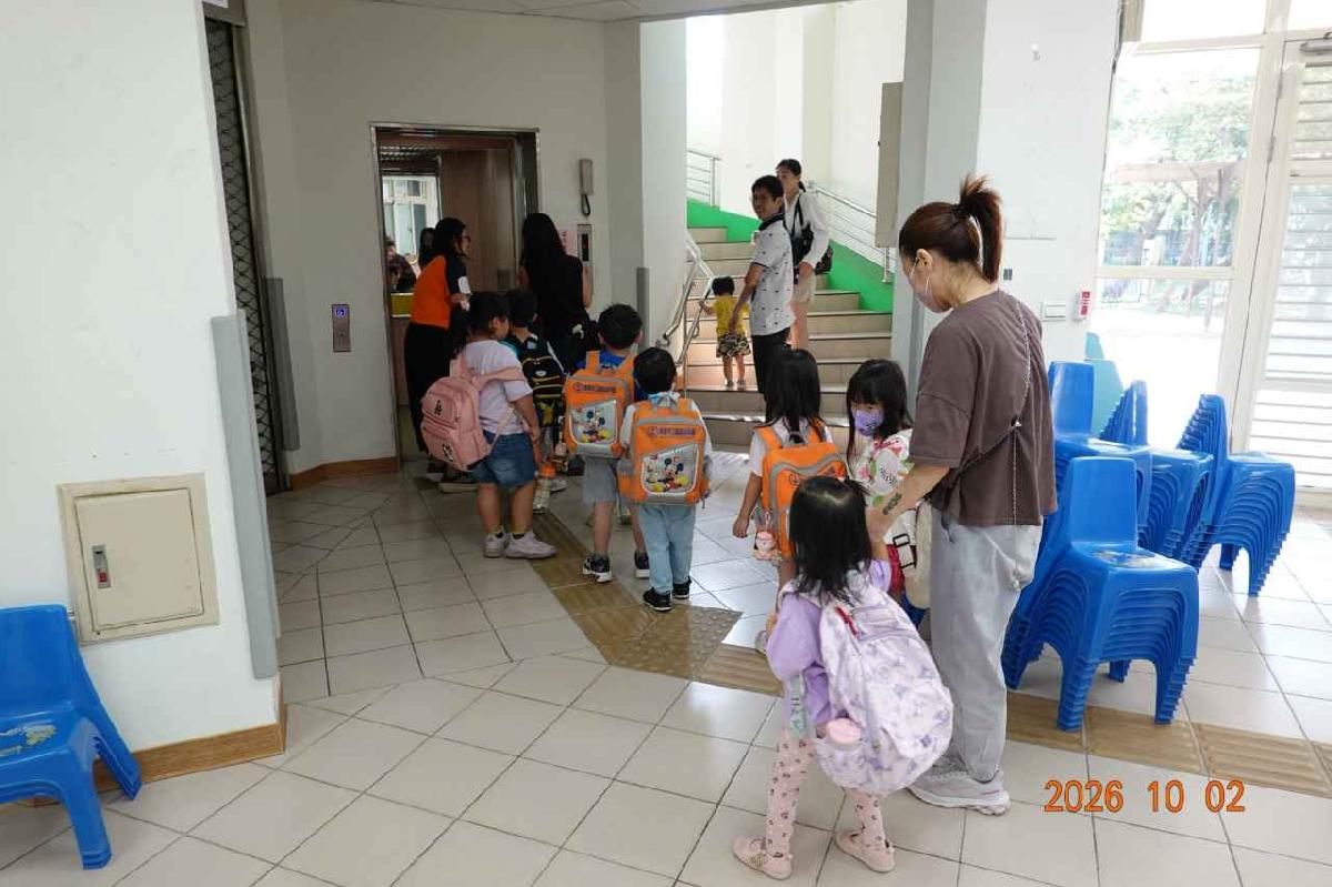 line_album_115-1崙坪親師1002_261008_72